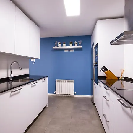 Telmo Nuevo & Parking En Bilbaozorroza *